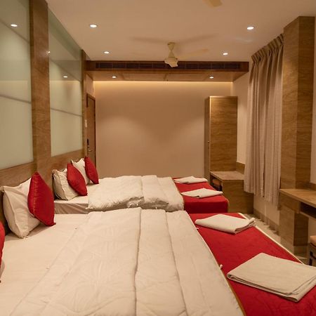 The Paradise Hotel - Luxury Stay Канчипурам Экстерьер фото