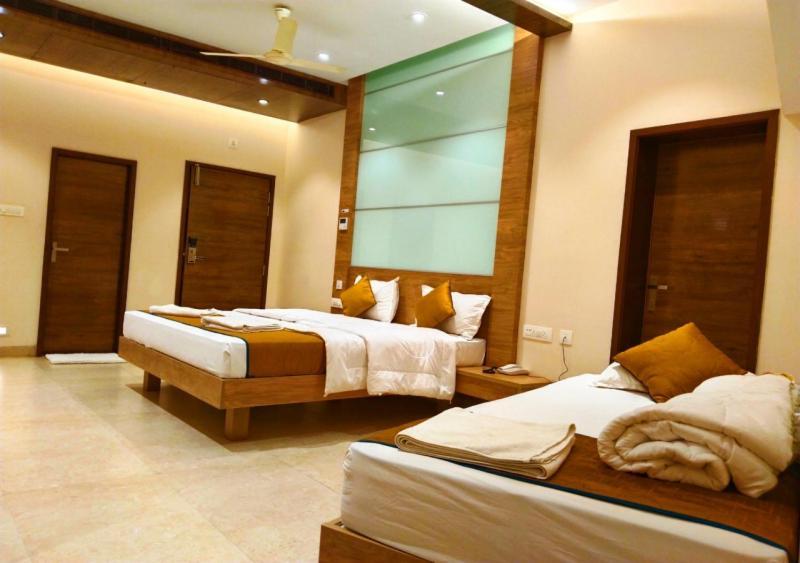 The Paradise Hotel - Luxury Stay Канчипурам Экстерьер фото
