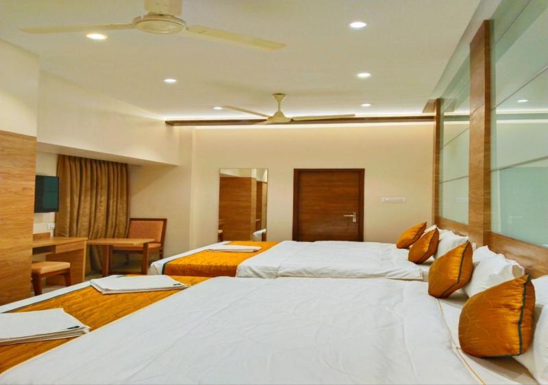 The Paradise Hotel - Luxury Stay Канчипурам Экстерьер фото